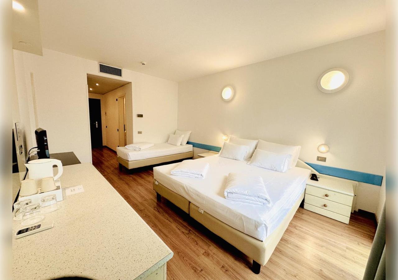 Hi Hotels Riva Del Garda Buitenkant foto