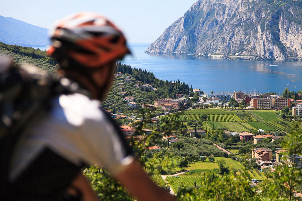 Hi Hotels Riva Del Garda Buitenkant foto